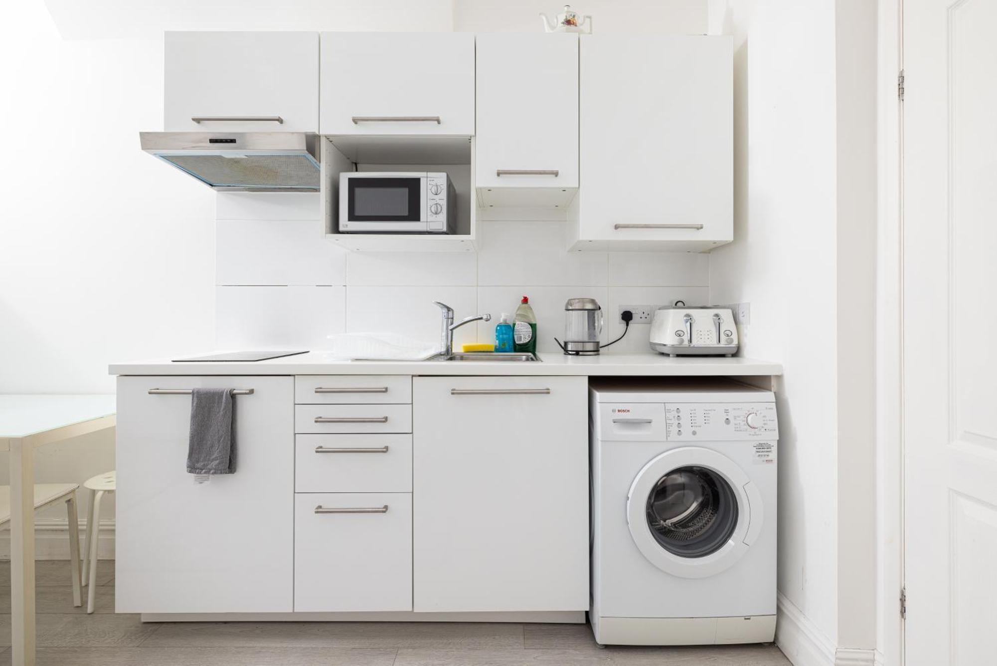 Bright Studio On Golders Green Road ลอนดอน ภายนอก รูปภาพ